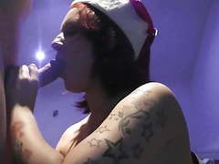 FuckingChickas presents: Tia's christmas webcam show