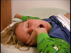 FuckingChickas presents: Ich bin jung - und brauche das geld nr.14 (full movie)